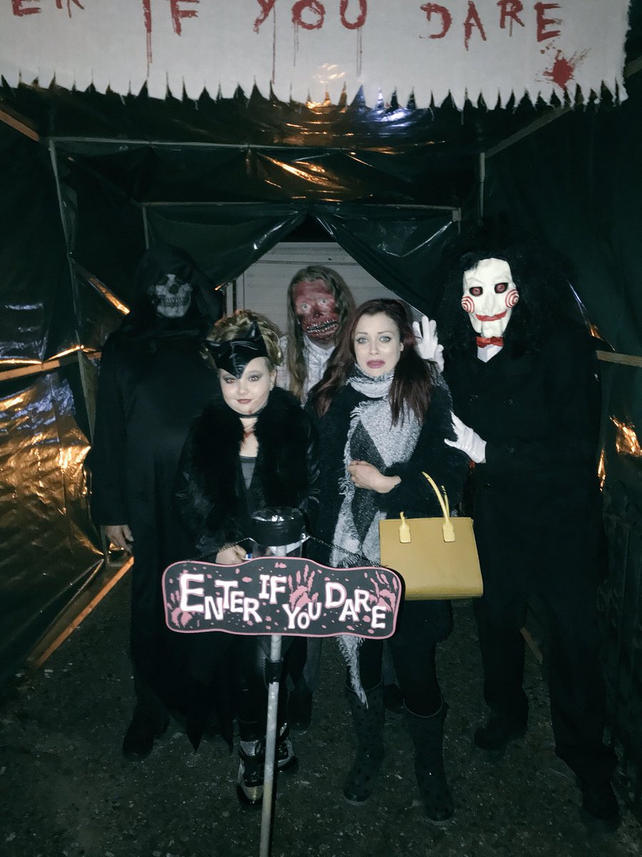 RYAN____2010's tweet photo. Amazing trick or treat raising money for charity #halloweenhorrors @ShonaBM @scarletcece27 👻👻 https://t.co/YAPQMlVpGI