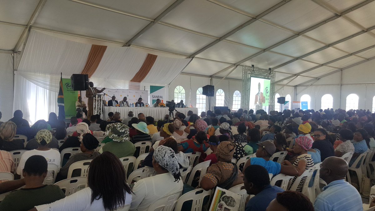 SANRAL_za's tweet photo. The October transport month closing event in Richards Bay, KwaZulu Natal. Visit our Facebook page for more photos. #OTM2017 https://t.co/02fvxIjRR3