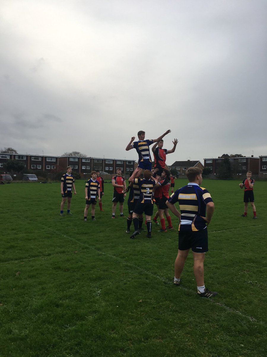 PEMountbatten's tweet photo. Yr11 rugby to lose out 17-12 to Toynbee. The better team throughout but 5 min loss of concentration cost us. #betterteamlost #MBRugby https://t.co/Ln3vbaaQtw