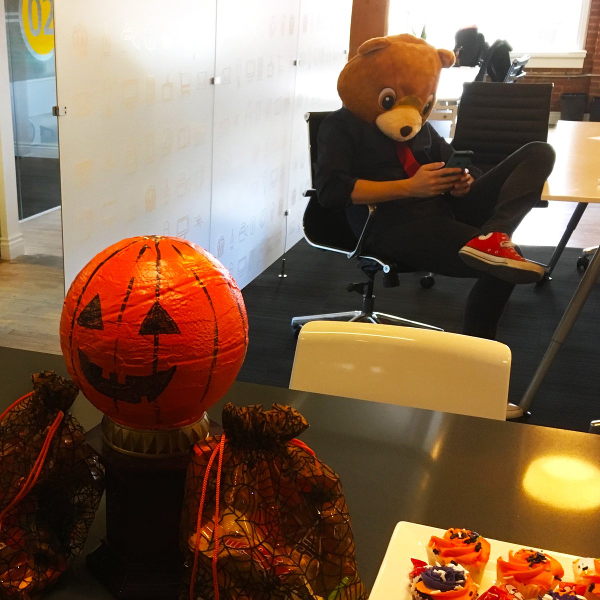 traffikCA's tweet image. 🎃 We came, we saw, we carved. Take a peek at some of the contenders in our Annual Pumpkin Carving Contest! #HappyHalloween