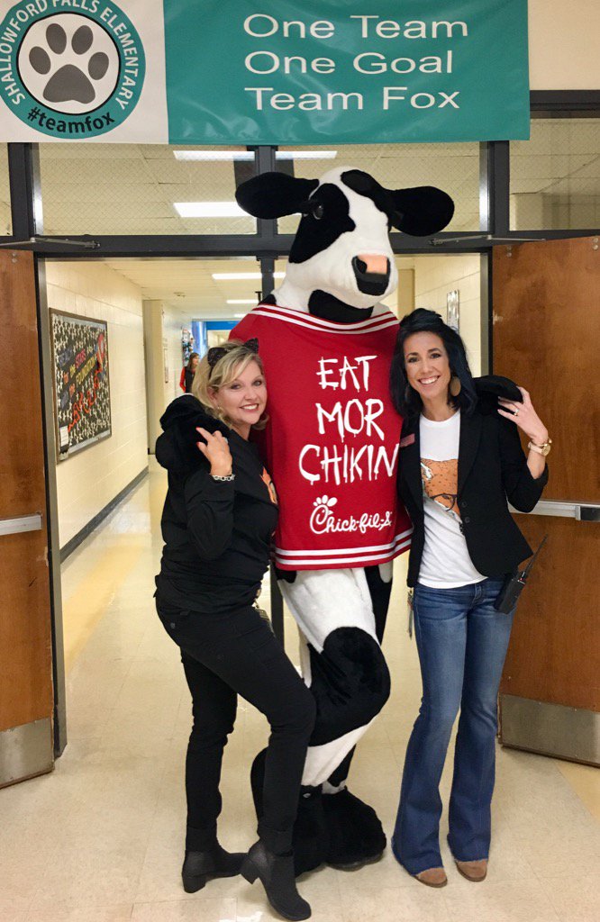 FeliciaAngelle's tweet photo. SF loves our Partners In Ed! @ChickfilA #teamfox #foxcommunity https://t.co/Eb9IZ2AICD