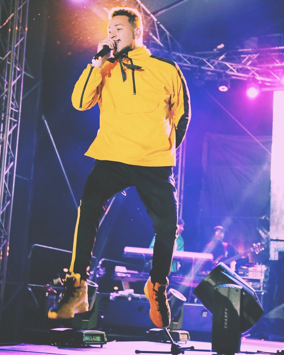 DTWON_'s tweet photo. @SpringJumpOff 
@VetkukvsMahoota 
@METROFMSA 
@akaworldwide 
@okmalumkoolkat 
THANK YOU GUYS FOR BRINGING SUCH HAPPINESS👏👊✊ https://t.co/n5AoLvAqe3