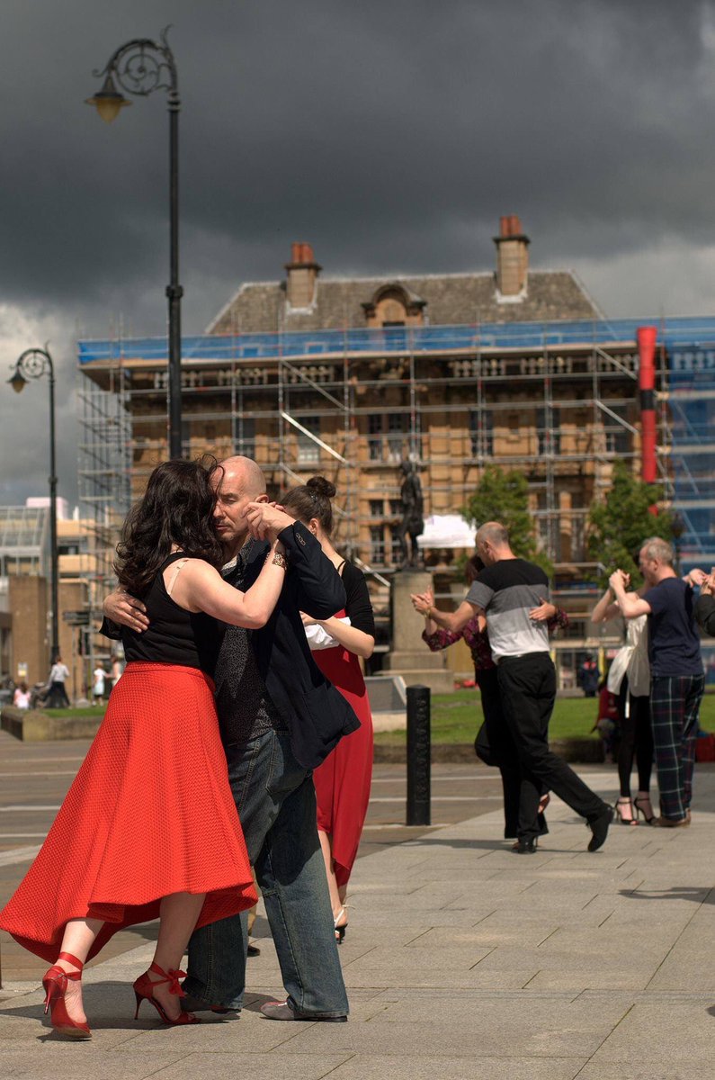 TangoPaisley's tweet photo. Let's get dancing #paisleytango https://t.co/79Z5EMXNIA #paisleyevents @WhatsOnRen #beginnerslessons #argentinetango #strictly #keepdancing https://t.co/ta55w2xlNi