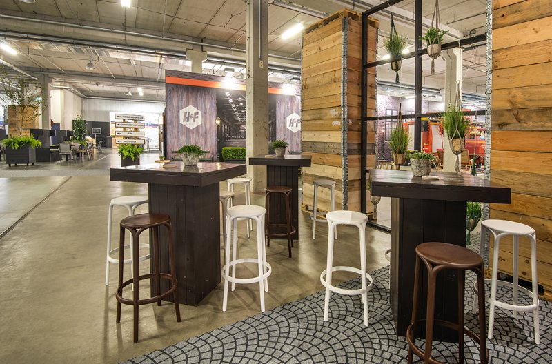 Het online fotoalbum is weer aangevuld: ELEKTRO 2017 Laat u inspireren! Bedankt <a href="/TransmediaD/">Transmedia-Design</a> voor de mooie foto's! #beurs #foto #elektro