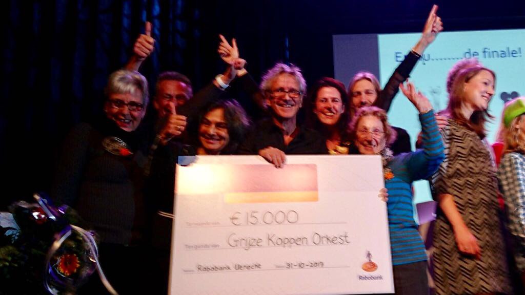 fvdverbeelding's tweet photo. Gewonnen!!!! We zijn zo #blij #GrijzeKoppenOrkest #ouderen #dementie #eenzaamheid https://t.co/AjPLF3CjhM
