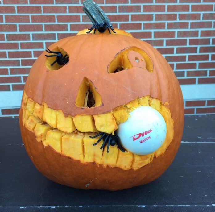 GuinnessHC's tweet photo. Happy Halloween 🎃 👻 
I hope you all have a lovely evening, go eat all the sweets! 🍬🍫🍩🍪🍭
We’ll run it off tomorrow 💪🏻❤️💙 https://t.co/395RjwJ9YR