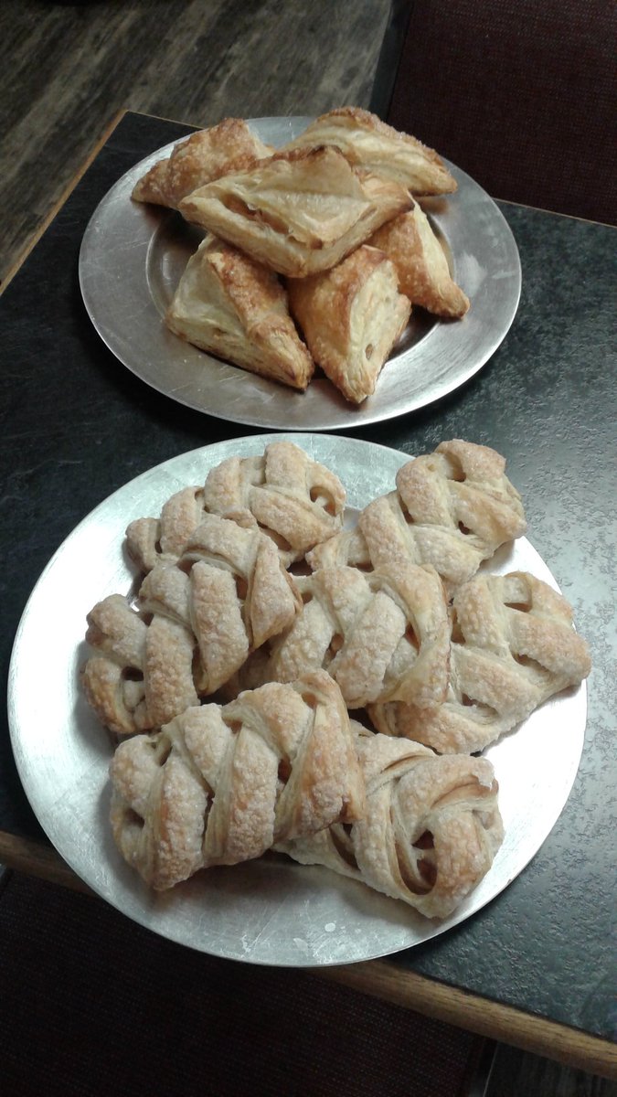 RestaurantZack's tweet photo. Fresh out of the oven still warm! Turnovers and strudel! https://t.co/r7XrW1V7GX