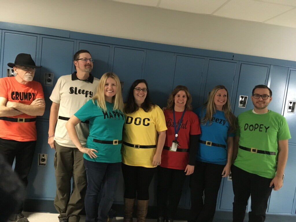 SkrupsEnglish's tweet photo. Hi ho, hi ho, the best department I know. #allinorintheway #mydepartmentisbetterthanyours #phsenglish https://t.co/TTs6CvykcN