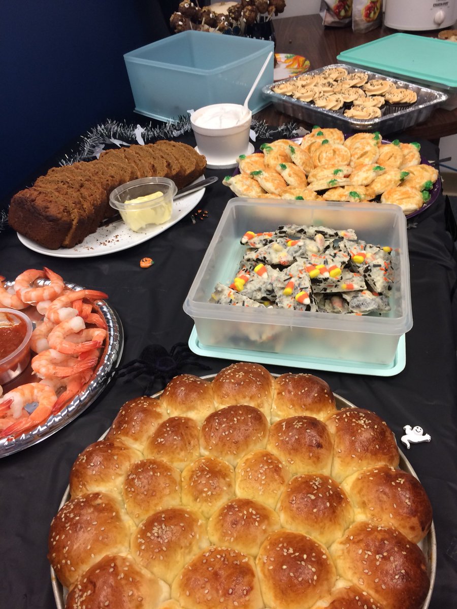 Vandanabakes's tweet photo. Happy Halloween everyone! The @SkScienceCentre loves to bake! #staffpotluck #yummy #spookybaking https://t.co/jH9TEoxxuT