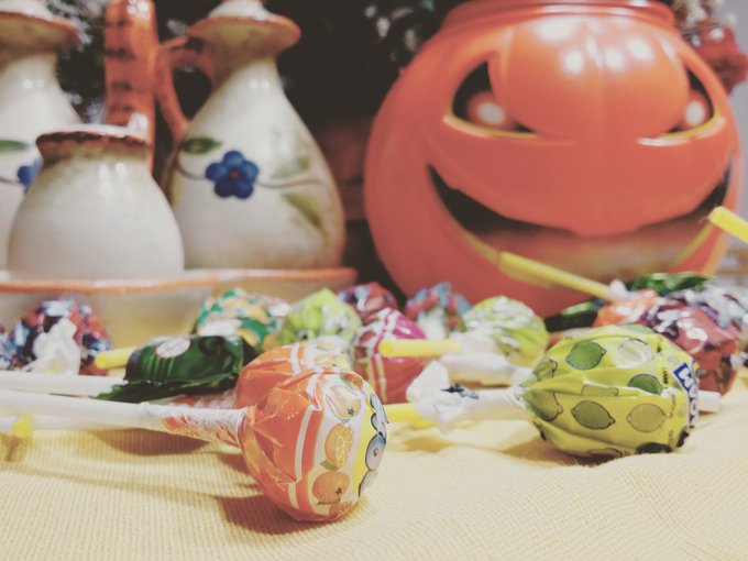 E voi che farete ad #Halloween  #Halloween2017  #HalloweenWasFunWhen  #31ottobre  #isanti #imorti #OrangeSpirit<a href="/tag/halloween"class="tags">#Halloween</a><a href="/tag/halloween2017"class="tags">#Halloween2017</a><a href="/tag/bho"class="tags"><span>#bho</span></a><a href="/tag/31ottobre"class="tags"><span>#31ottobre</span></a><a href="/tag/halloweenwasfunwhen"class="tags"><span>#halloweenwasfunwhen</span></a><a href="/tag/isanti"class="tags"><span>#isanti</span></a><a href="/tag/imorti"class="tags"><span>#imorti</span></a>