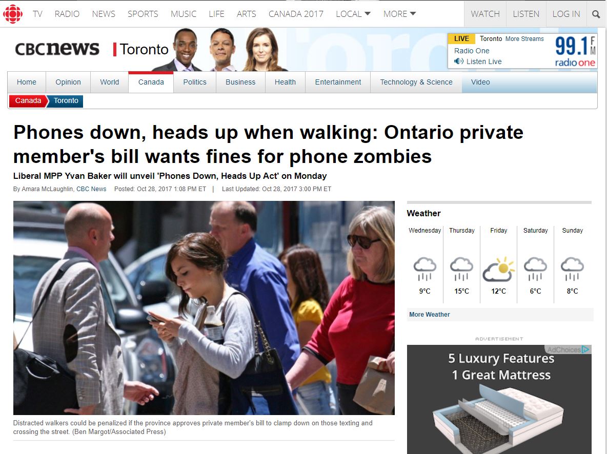 Don't be a #phonezombie—put your phone down and head up when walking: bit.ly/2lDtZSH <a href="/CBCNews/">CBC News</a> #distractedwalking #safety #Halloween