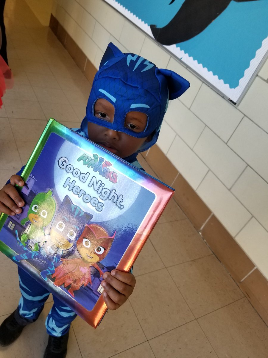 D_Dalton_PGCPS's tweet photo. @Melwood_ES scholars participating in our Character Book Parade #morebookslesstv #ibpyp https://t.co/lprvlPdOEy