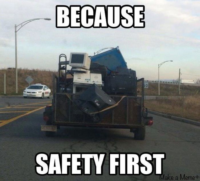 StorageworldUK's tweet photo. Tag someone who will do this when they move house! ๐ #MovingMeme #MovingHouse https://t.co/PXCrT5kY0X