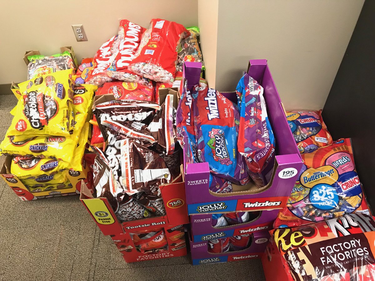 SoutheastTechSD's tweet photo. We're ready for our trick-or-treaters tonight at Blue Boo! See you in a couple hours 👻 #BlueBoo #HappyHalloween https://t.co/ufsIg36ir1 https://t.co/bdmRdMhlAz