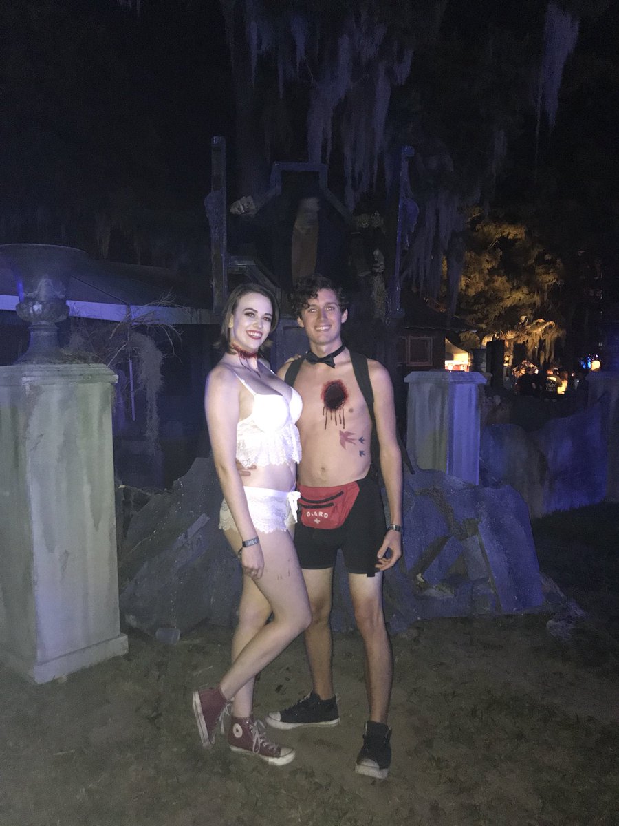 chellybelly923's tweet photo. #VoodooFest2017 with the love of my life was a total success 😍😍 https://t.co/9zWRE1ce30