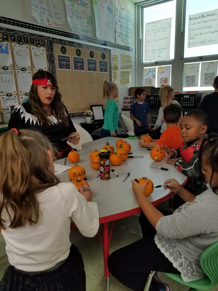 mtarlingtonk8's tweet photo. Halloween fun! https://t.co/UaWx61toHF