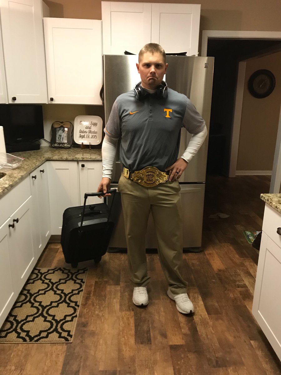 BSapp12's tweet photo. @SECcountry βFiredβ Butch Jones #lifechampions #gettopackin #musiccitybowlchamps #taxslayerbowlchamps https://t.co/Edoe02GBui