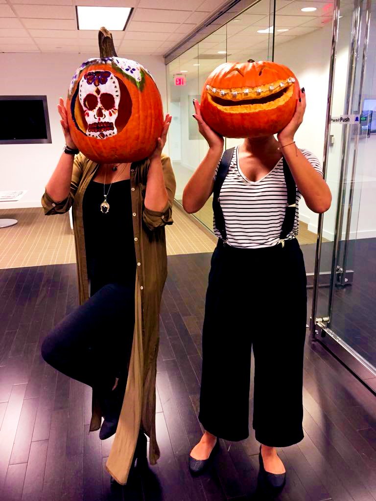 ibonneka's tweet photo. We are championsssss of spookyness!Halloween office Celebrations! #MeliaMonsters2017 #MeliaHotelsInternational #Halloween2017 #MeliaAmericas https://t.co/TFeYPyiRMR
