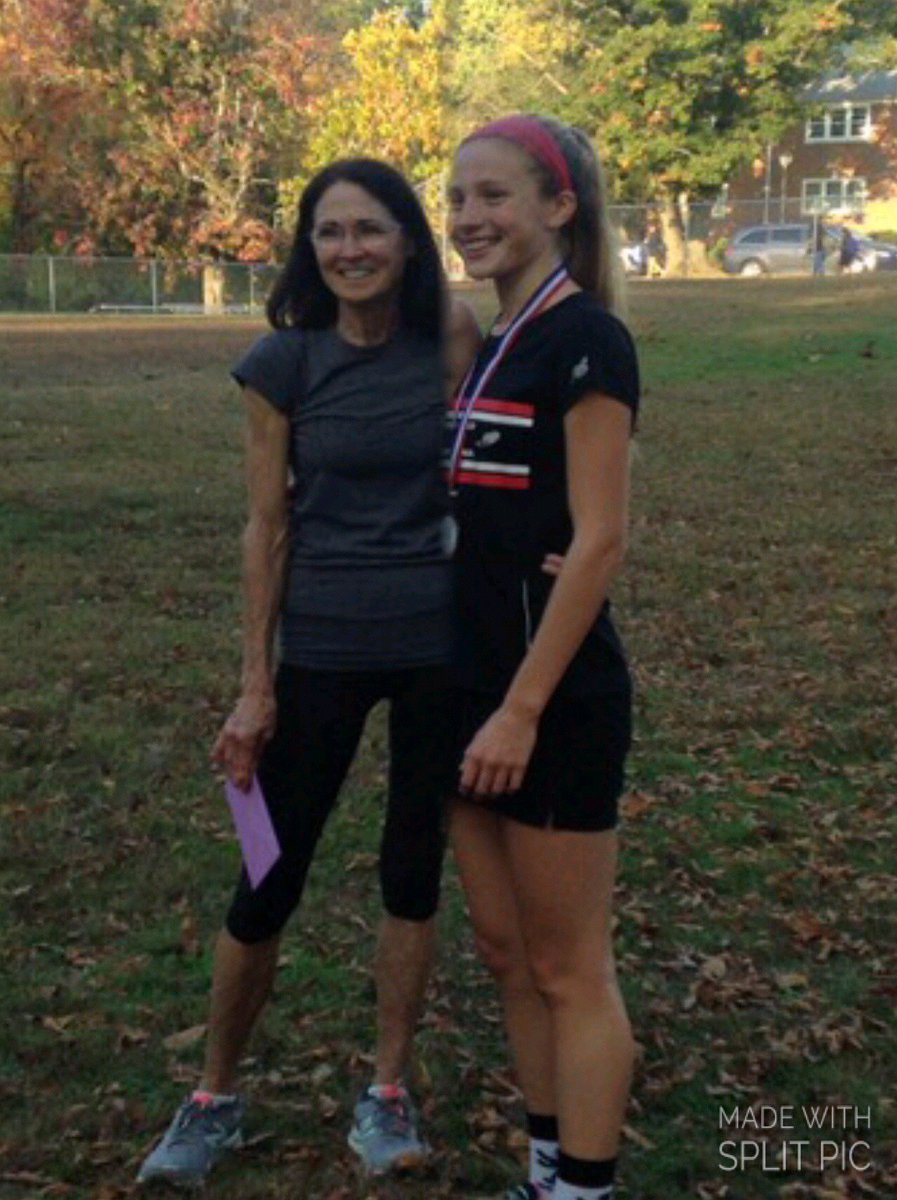 ostoner22's tweet photo. @hmhsfunrun #teambloodsuckers w/ former coach Mrs. Baker! https://t.co/ozVP5eq781