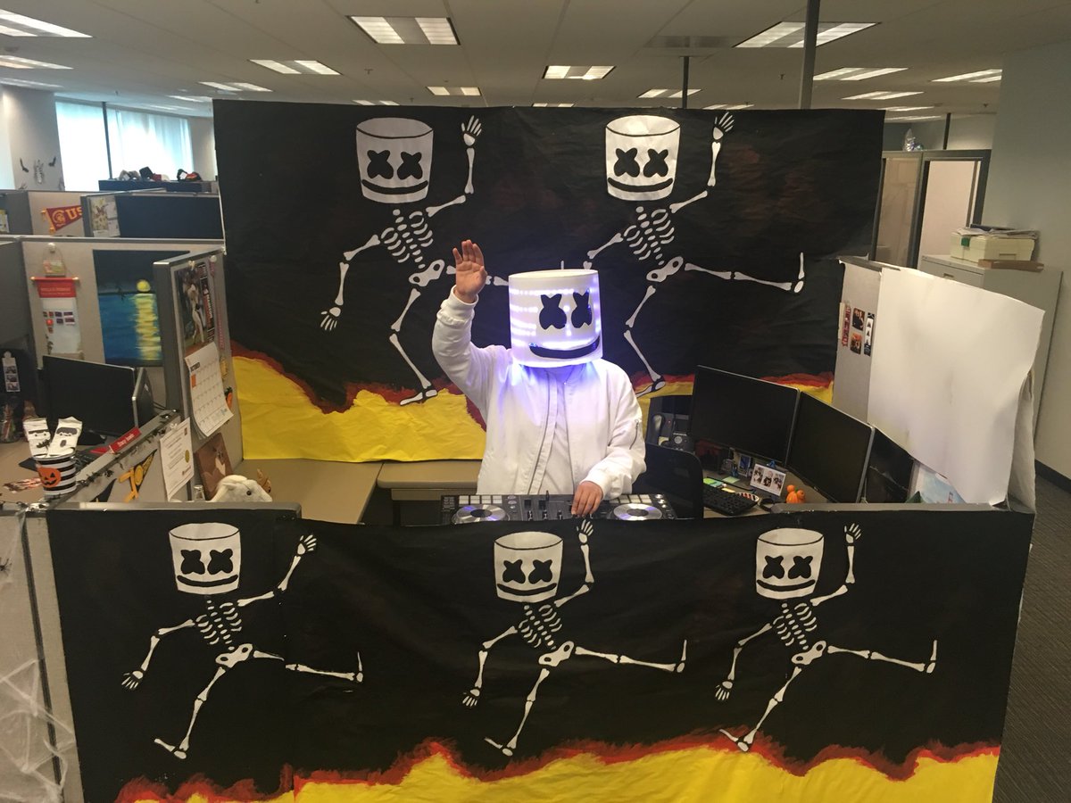 jazzberryjam5's tweet photo. Happy Halloween! I mean Melloween! I converted my cubicle into a DJ booth #Melloween @marshmellomusic @MELLOGANGFAMILY https://t.co/8HtRXczNM4
