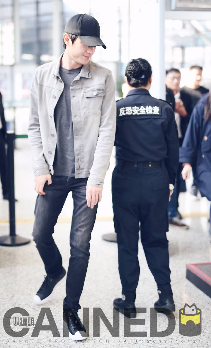 lin_gengxin's tweet photo. 10'31'2017
Shanghai ✈✈✈Xiamen
for Xtep event #KennyLin 
#LinGengxin 😘😘😘😘 https://t.co/0yA8oqvP6J