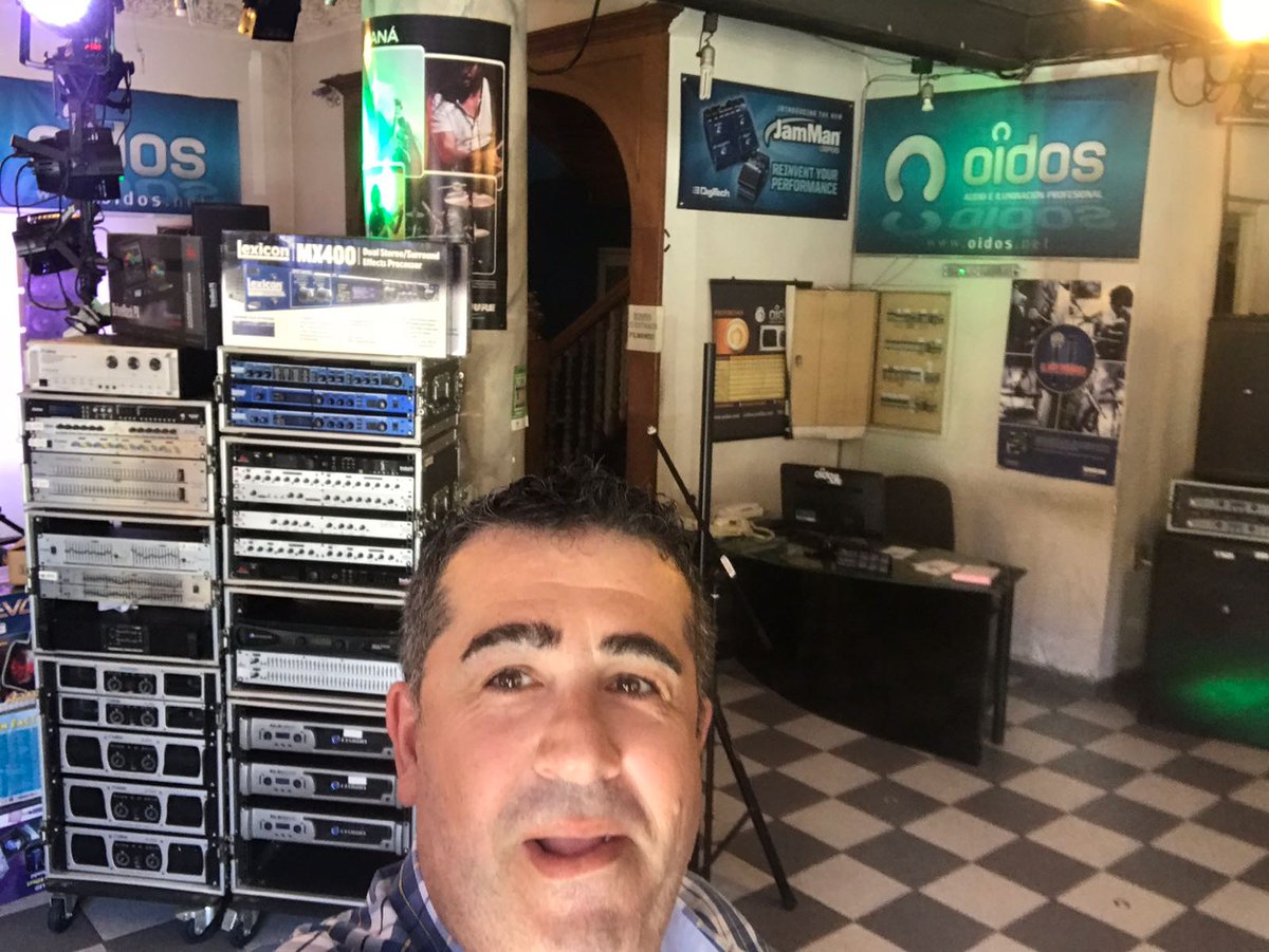 OidosPro's tweet photo. @trimaxuruguay comprando equipamiento SHURE en OIDOS
" Simplemente lo mejor en audio.. siempre compro acá" F.G
Gracias @fernandotrico https://t.co/jAfZJZ5ShN