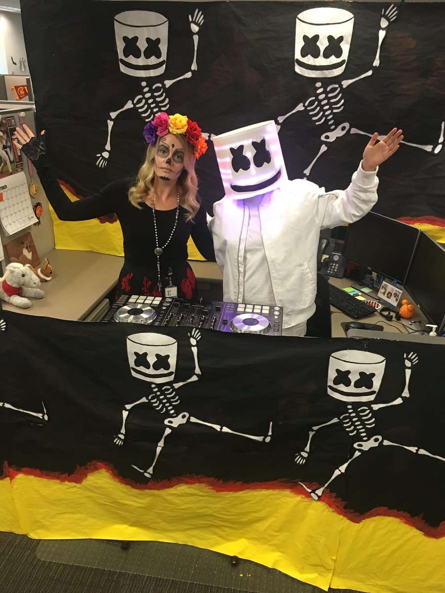 jazzberryjam5's tweet photo. I also had a b2b session with Alison Wonderland! @awonderland @marshmellomusic @MELLOGANGFAMILY #Melloween #Halloween https://t.co/Ta4outQzNL