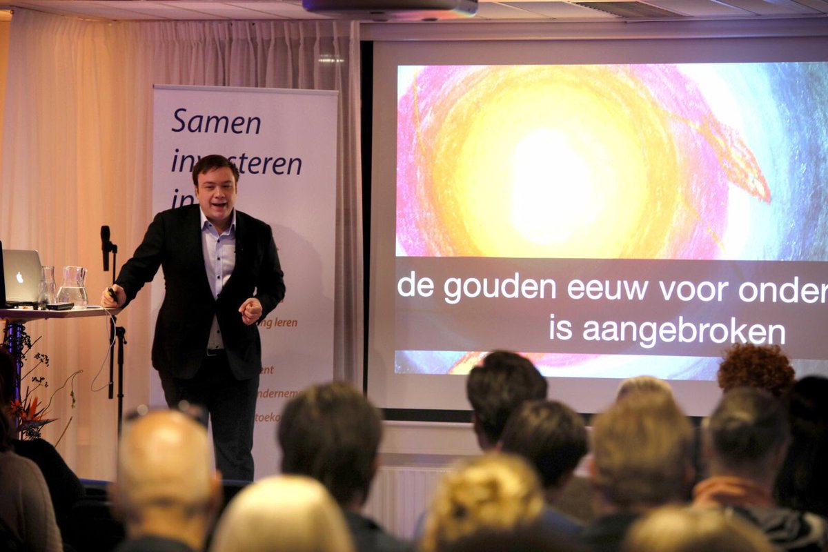 MDAlgera's tweet image. Gouden eeuw voor ondernemers is aangebroken! @DannyMekic. Boeiend verhaal over de wereld van #technologie en #innovatie. #raboweek @RaboMSS