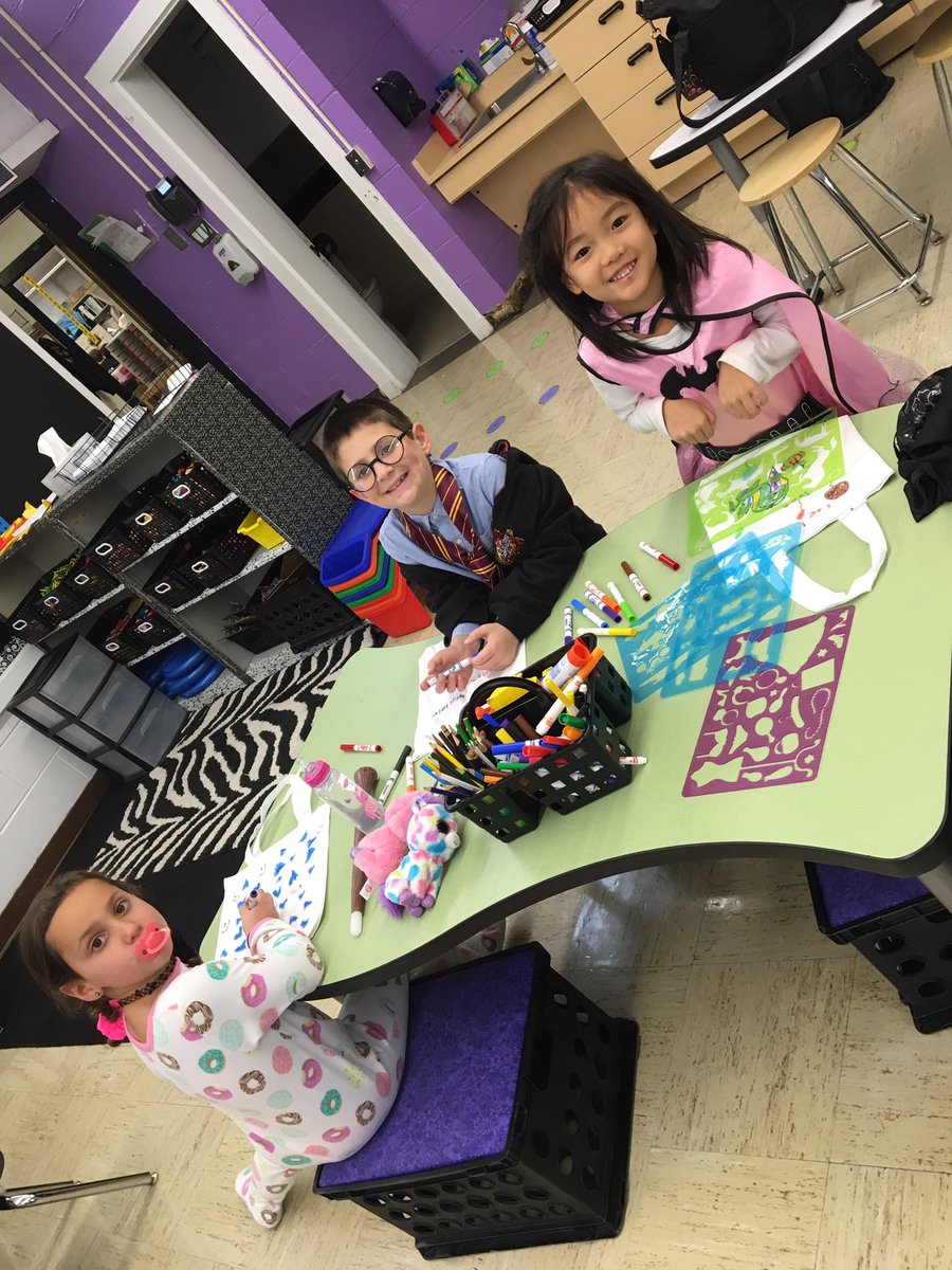 I love a class party that does something for others. Ss made bags to stuff with goodies for children in the hospital! #kip109 #engage109