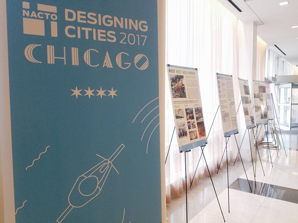 ChicagoCDO's tweet photo. Terrific time meeting with #NACTO2017 participants and showing the city's data initiatives https://t.co/ZtAmzWcz7T