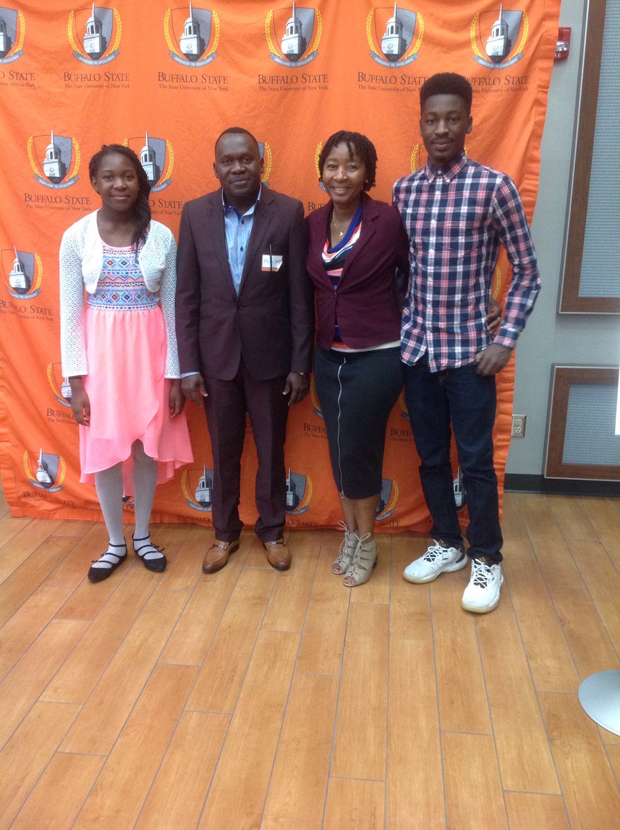 BuffaloStateSPC's tweet photo. Our scholars and donors this past weekend at The Scholar and Donor Breakfast 😌 https://t.co/3lgip9d0CI