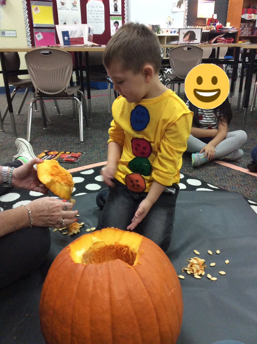 ShaughnessyECSE's tweet photo. We had some awesome hands on science today! #DWEeagles https://t.co/npXA84bvOF