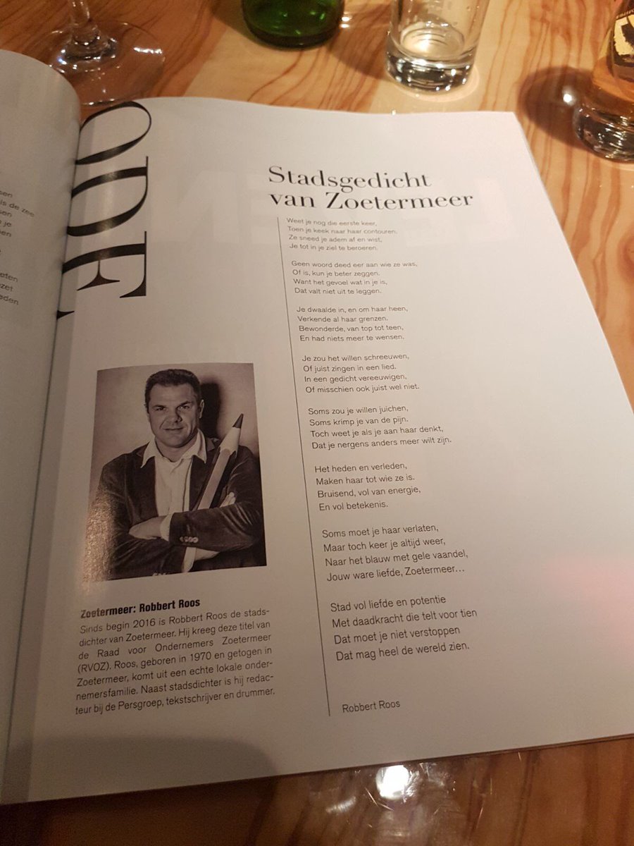 rvoz079's tweet photo. Trots op 'onze' Stadsdichter van @gemZoetermeer @RoosRobbert vanavond lancering @LevenMagazine bij Encore by Simonis https://t.co/3FItuetWV6