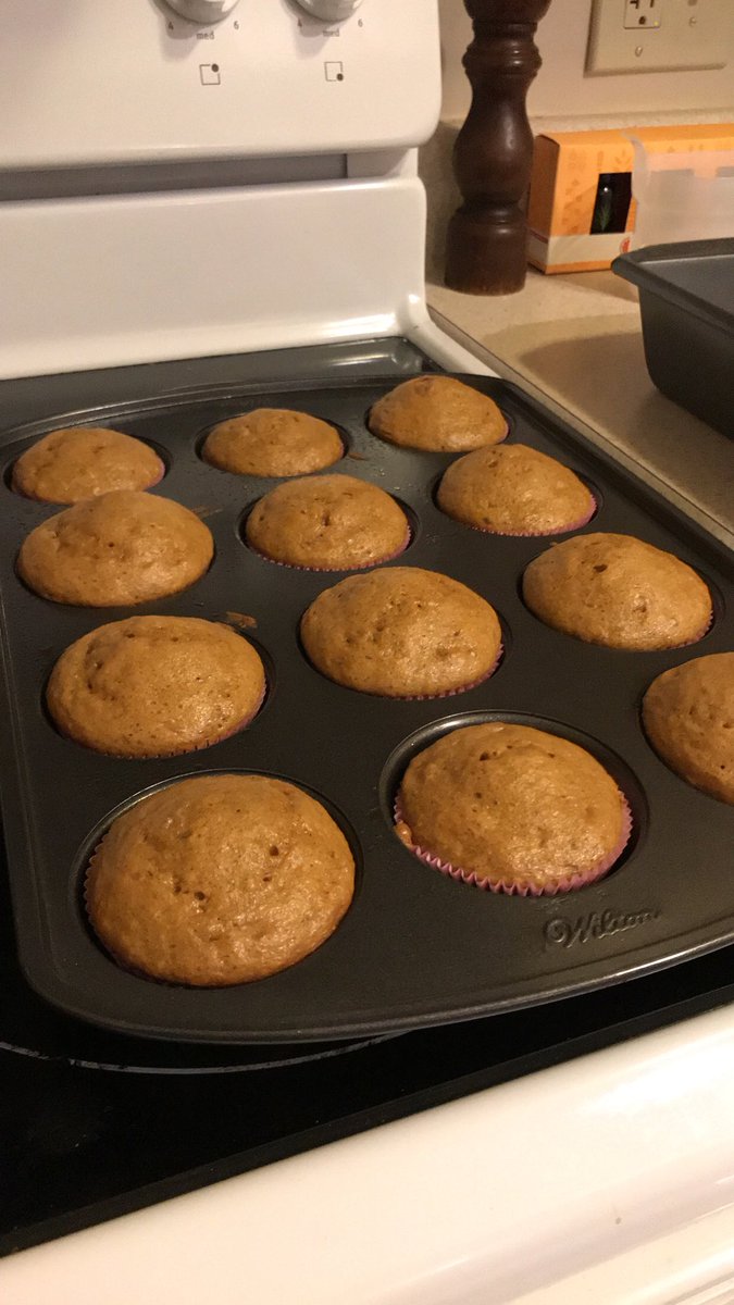yuanzhou28's tweet photo. Pumpkin muffins ready for the #GARDWELL Halloween Bash tonight with our RAs. @kerilgood #SAgrad #whyiHRL https://t.co/ZWPCFogO58