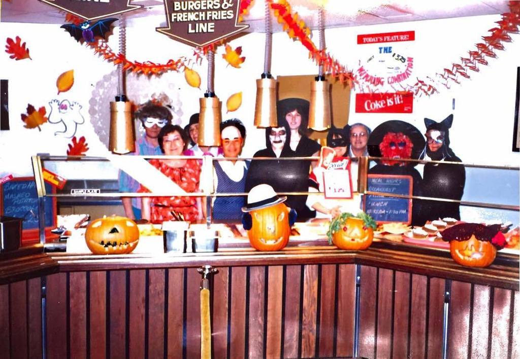 uofaresidences's tweet photo. Happy Halloween everybody! We found an old photo of Halloween in Lister... looks a bit different these days! #ualb… https://t.co/S6h85IVxmA https://t.co/0RquH2mJBv