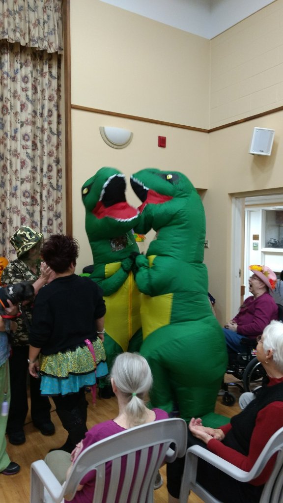 GroveParkHome's tweet photo. Pumpkin parade of costumes. Tricks and treats at Grove Park Home. #residentfun https://t.co/hsrxUb25YG