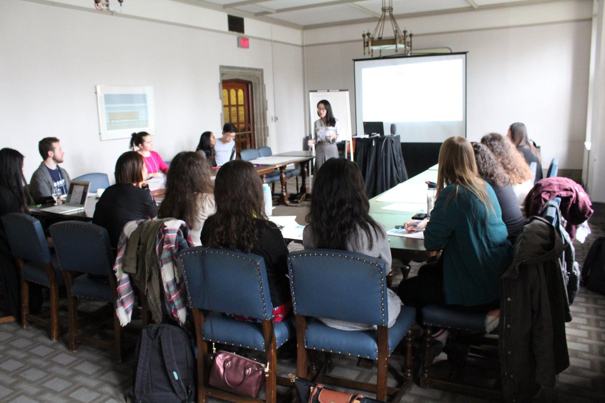 UofTStudentLife's tweet photo. Most people have leadership experience! Submit a presentation proposal for Leading Together by Nov. 13 #leadUofT https://t.co/AzRuYalkBV https://t.co/GfMLpo4nwX