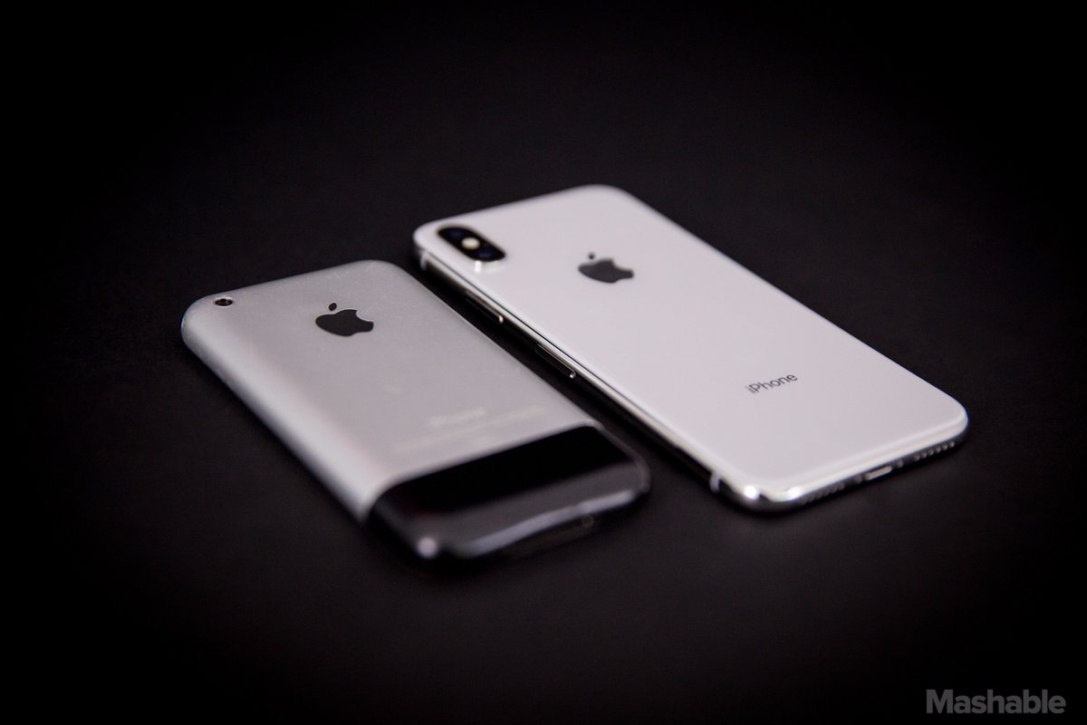 RT if you owned the first iPhone! 👴🏻 #iPhoneX