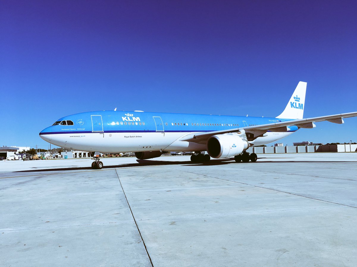 FreddyFages's tweet photo. @TriangleSvcs @iflymia @KLM @TheTomKnowles @LauraVCarmona1  https://t.co/ZSO0g7J36C