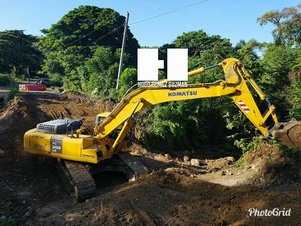 DaniloPtoPta's tweet photo. GESTION DANILO.
Por instrucciones del Ministro @MOPCRD Gonzalo Castillo, inició hoy los trabajos construcción puente cajón carretera Luperón https://t.co/BvWoxGBtVx