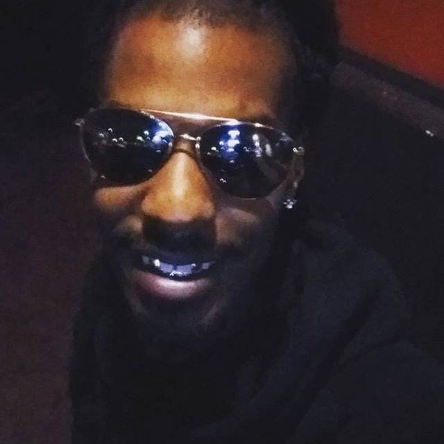 Koaka_Senju's tweet photo. Reposting @ghostfacesouljah:
Karma lounge bouta be lit. Ima put it dwn fah da boot ๐ฏ๐ฏ๐ฏ #bottemboi #killa. #FGK #stayhighstayfly #showtime https://t.co/iy846ZutRg