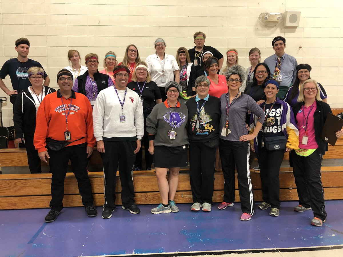 msspaulding41's tweet photo. Today we honored @ajoShores and dressed up as her for her last Halloween as an @AbbottMiddle teacher. #WeLoveYouShores #HappyHallowen https://t.co/HhWn7u9kq5