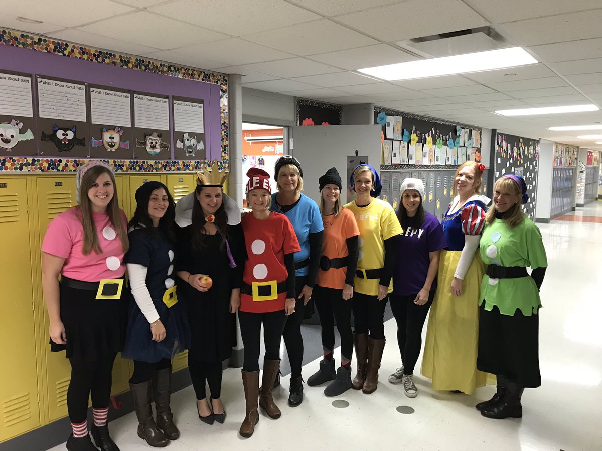 MrsJames1111's tweet photo. Happy Halloween #62ICS #62Learns https://t.co/fQ0YItGYbk