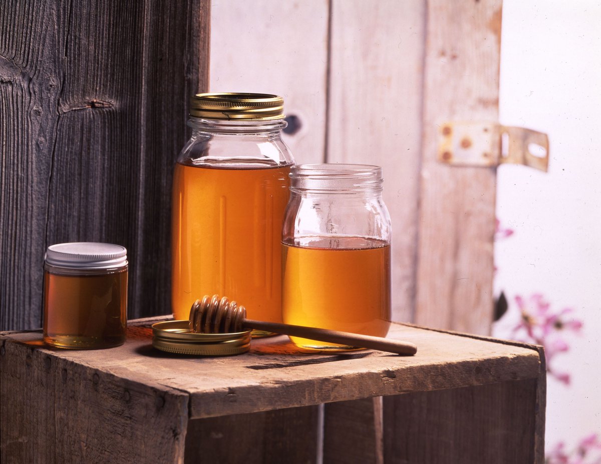 #TuedayTip: For easy measuring and clean-up, coat measuring cup or spoon with cooking spray before adding honey. 🍯