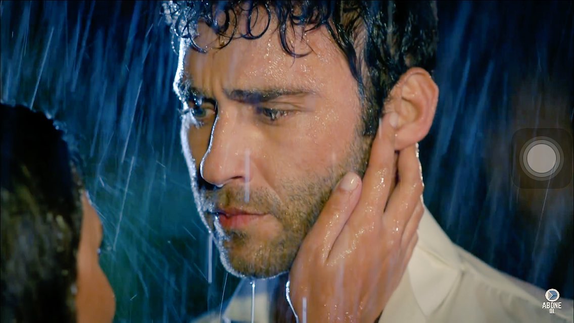 nuillee's tweet photo. “Sizden duman çıkıyor 😂❤️”
#AteşBöceği #AaBar #NilayDeniz #SeçkinÖzdemir https://t.co/Ma7trr5R5Y