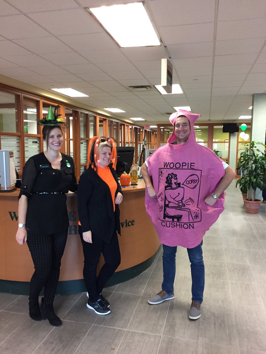 Happy Halloween from TD Barrie Bayfield <a href="/KarenYoussef_TD/">Karen Youssef</a> <a href="/TrentadueAndrew/">Andrew Trentadue</a>