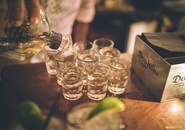 Blue Box Bar tweet media