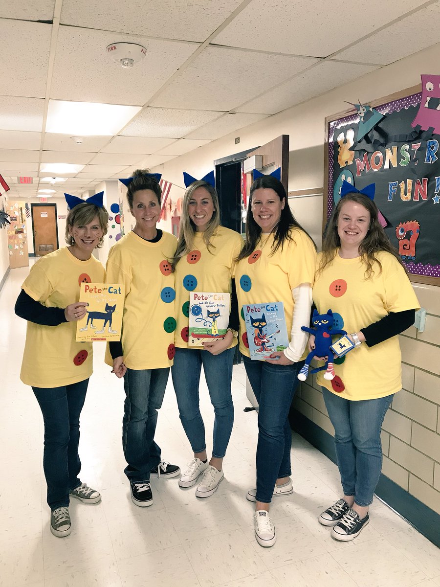 CGFirstGrade's tweet photo. Happy Halloween 🎃 https://t.co/HcKCerD942