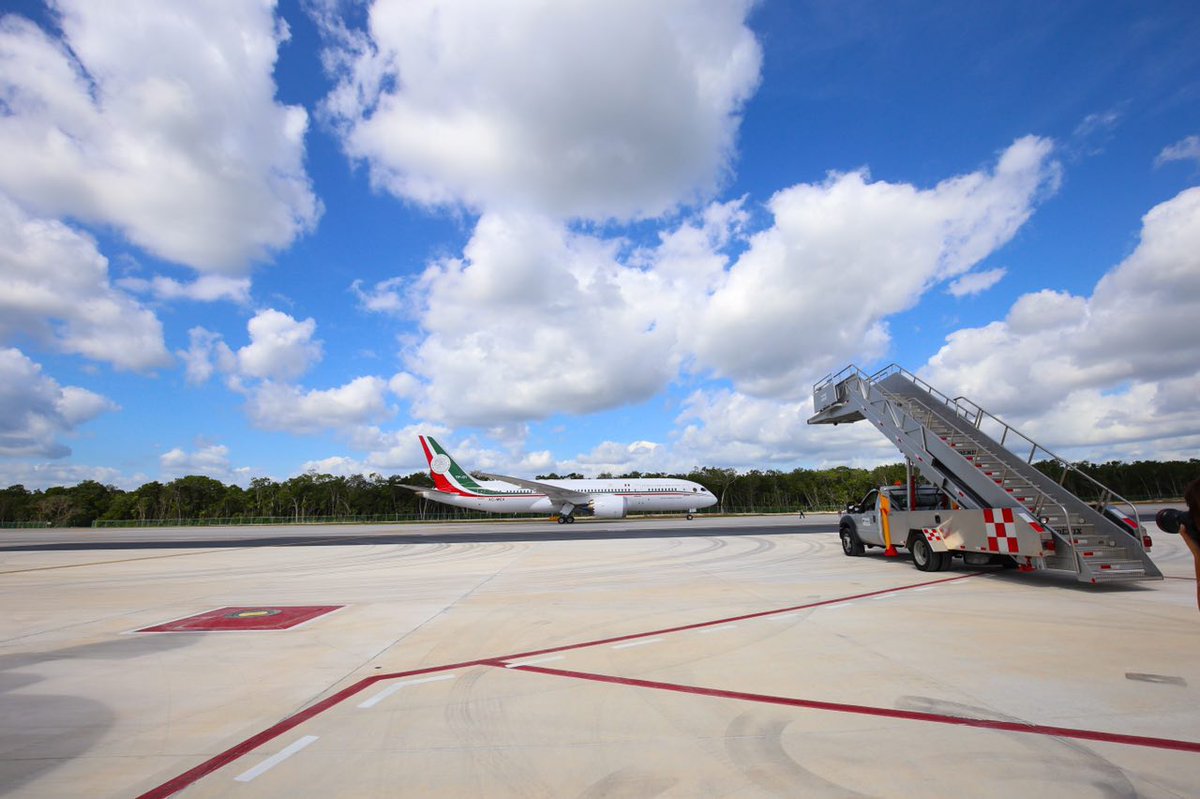 Carlos Joaquín tweet media