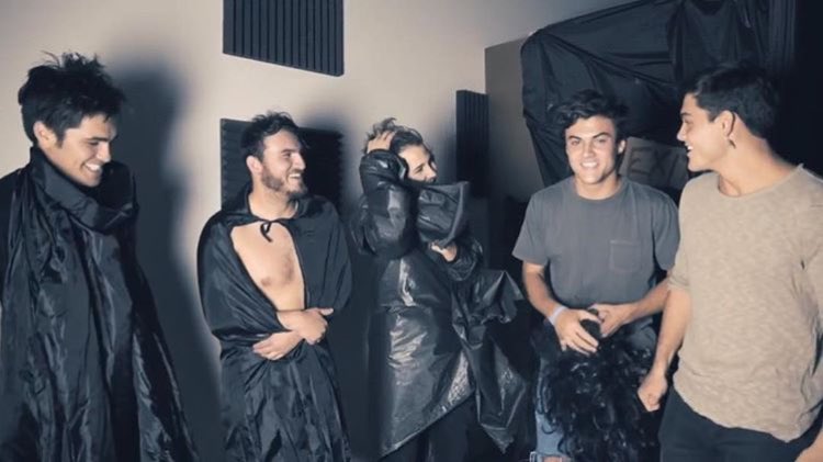 I’m officially dead, but I died happy OMFG!!